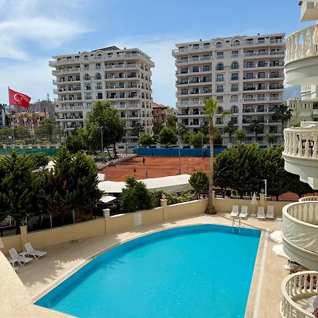 Sa Apartments! 2bd Flat 150m To The *