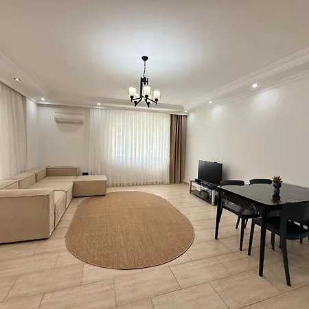 Sa Apartments! 2bd Flat 150m To The *