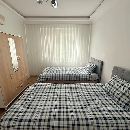 Sa Apartments! 2bd Flat 150m To The