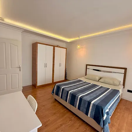 Sa Apartments! 2bd Flat 150m To The