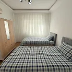 Sa Apartments! 2bd Flat 150m To The