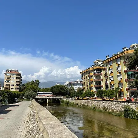 Sa Apartments! 2Bd Flat 150M To The Beach *