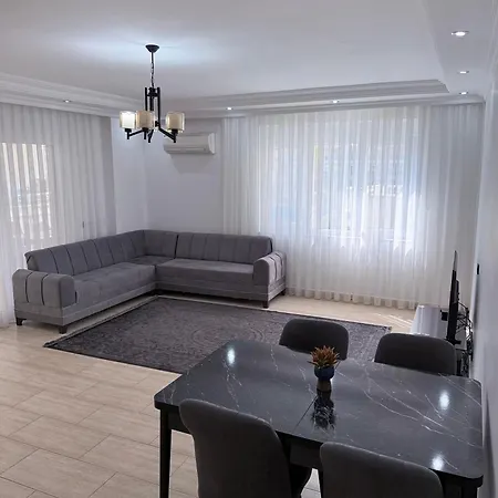 Sa Apartments! 2Bd Flat 150M To The Beach Apartment
