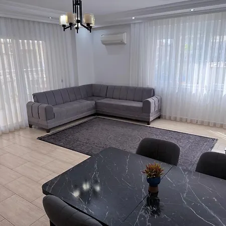 Sa Apartments! 2Bd Flat 150M To The Beach *